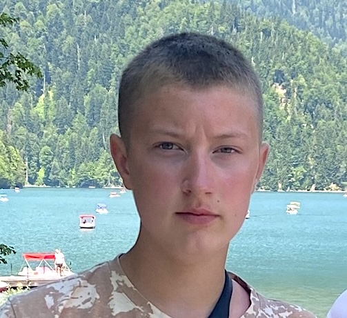 Андрей Ембулаев