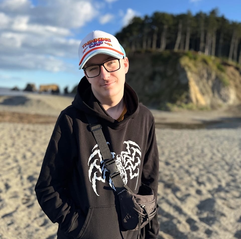 Иван Смолянинов